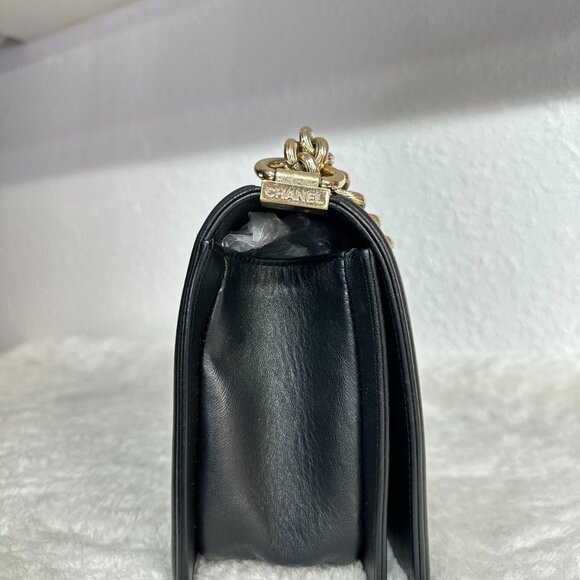 Chanel Black Leather Lambskin Medium Boy Bag Shoulder Bag Crossbody - Picture 4 of 9